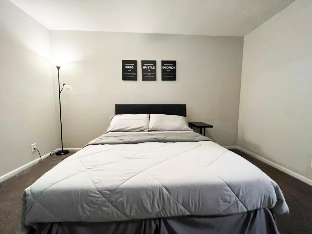 The Lux 28 Tvs Every Room Free Wifi Atlanta Bagian luar foto